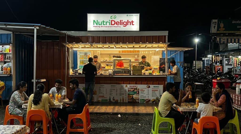 NutriDelight Food Kiosk & Customer Atmosphere